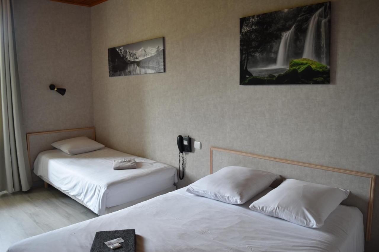Hotel Restaurant Des Lacs Chaux-des-Crotenay Exteriér fotografie